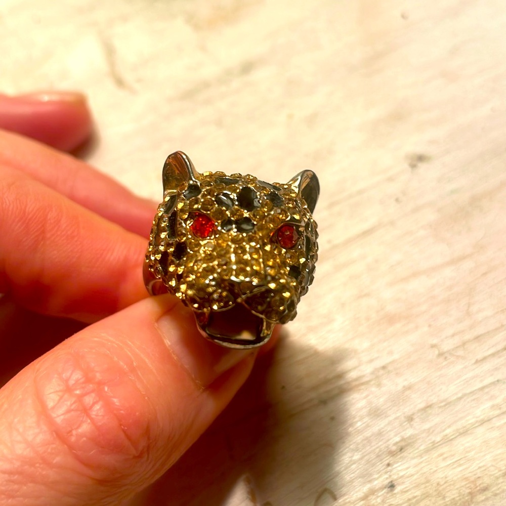 Jauguar costume ring - size 9